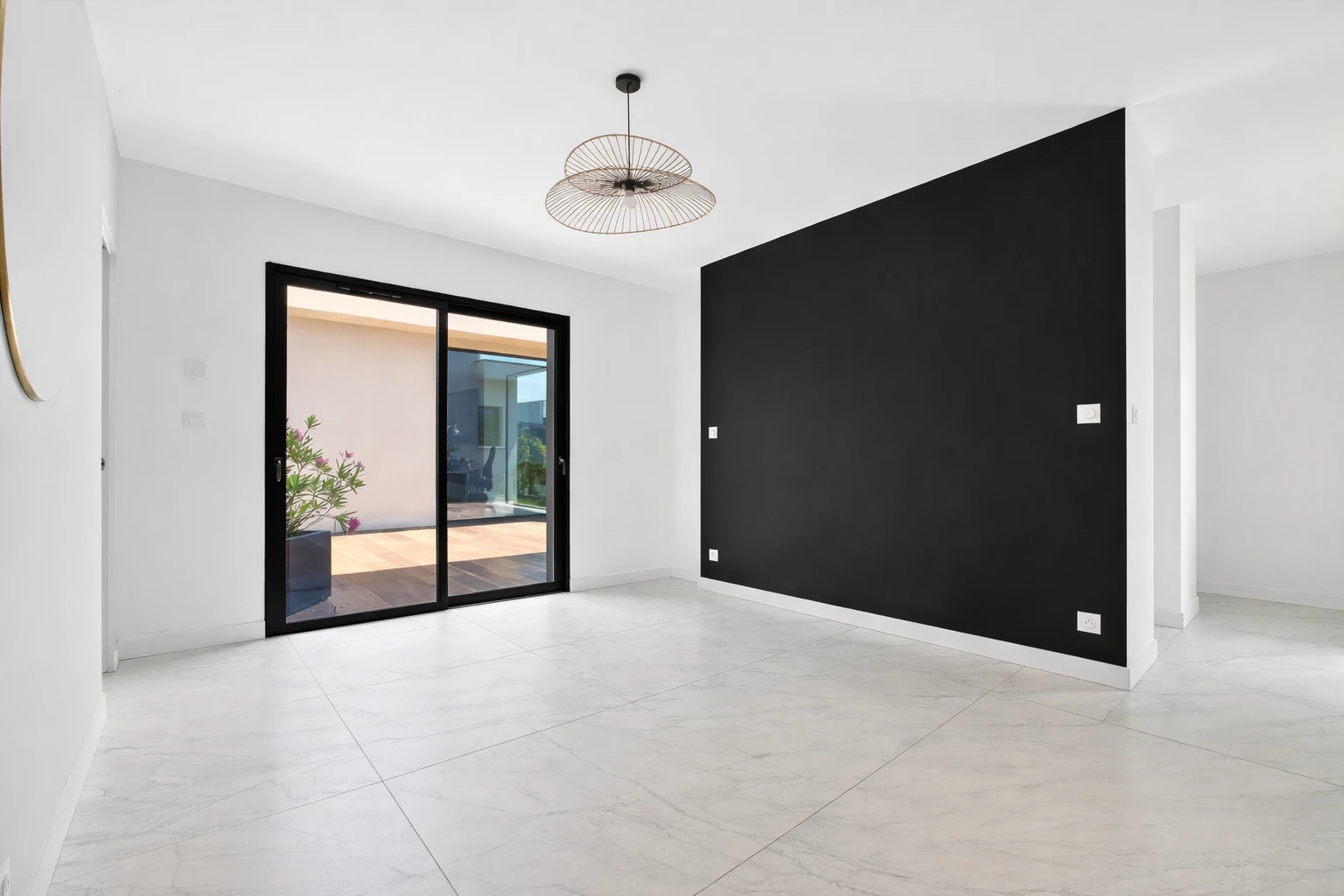 Avant home staging virtuel – Villa vide